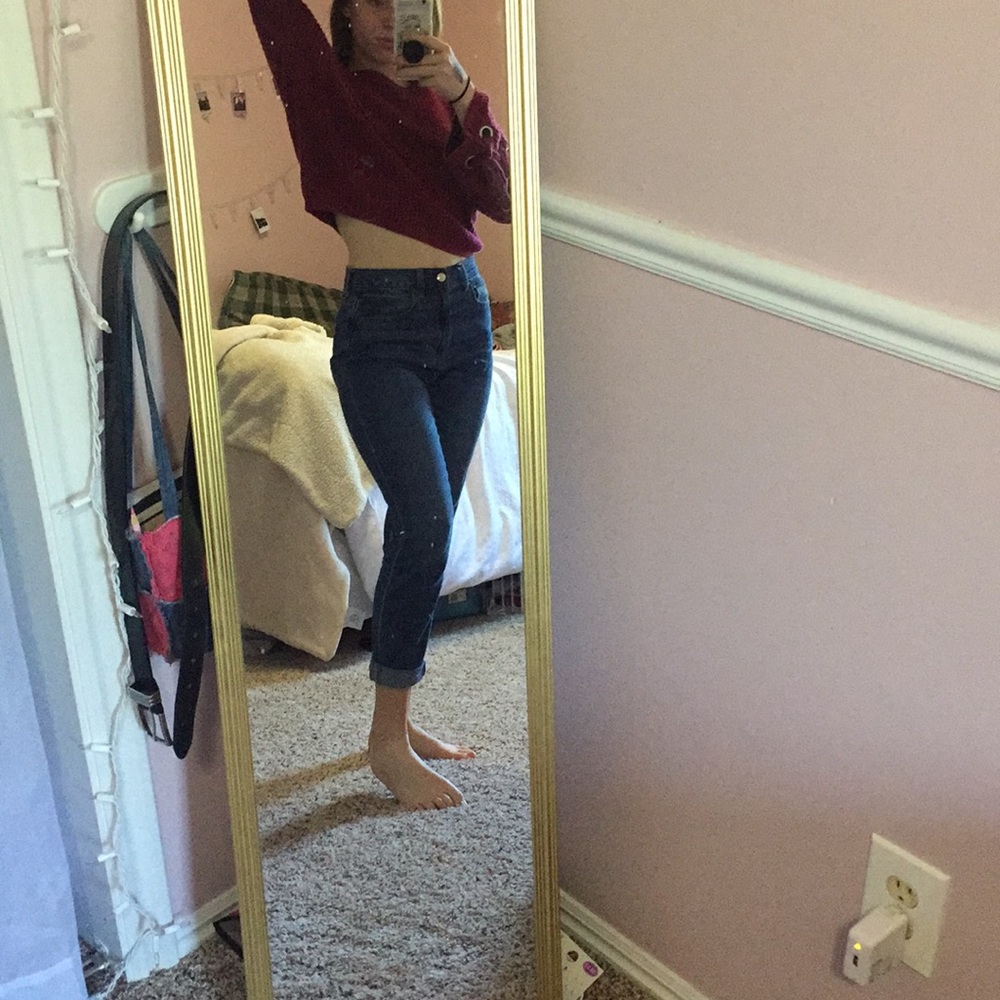 maroon cropped sweater